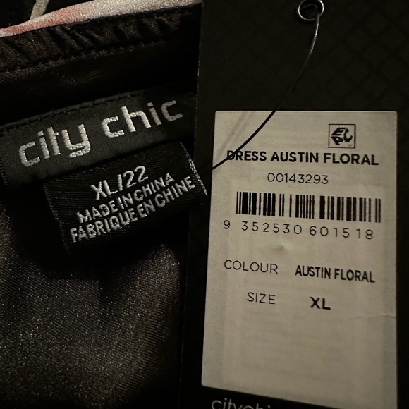 City Chic Austin Floral midi dress size XL/22 - Picture 13 of 13